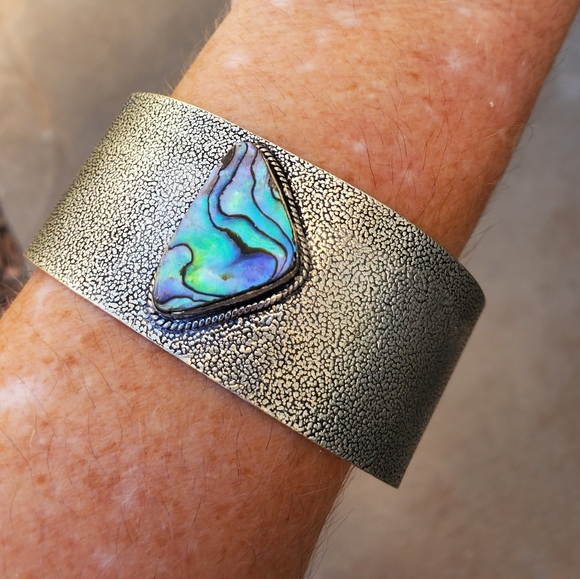 New Abalone Shell Adjustable 925 Silver Cuff Statement Bracelet. - Picture 10 of 13